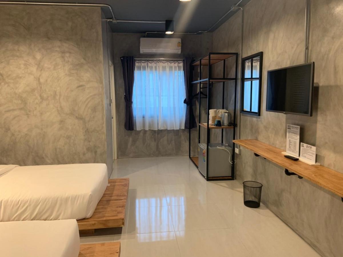Loft Space Hotel Ranong Extérieur photo