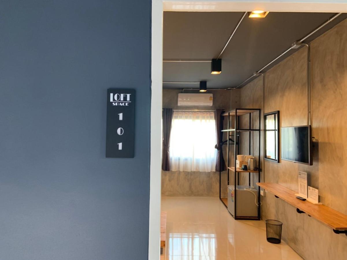 Loft Space Hotel Ranong Extérieur photo