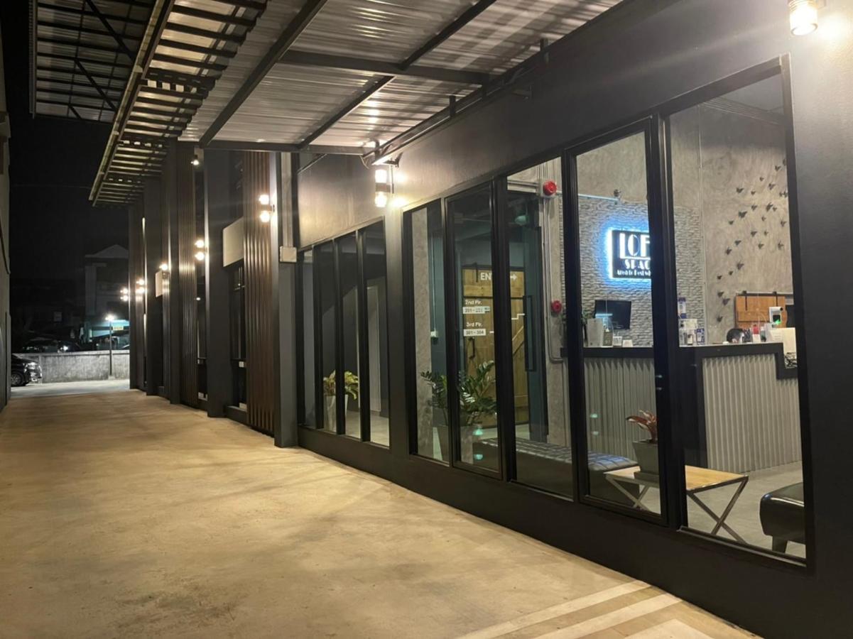 Loft Space Hotel Ranong Extérieur photo